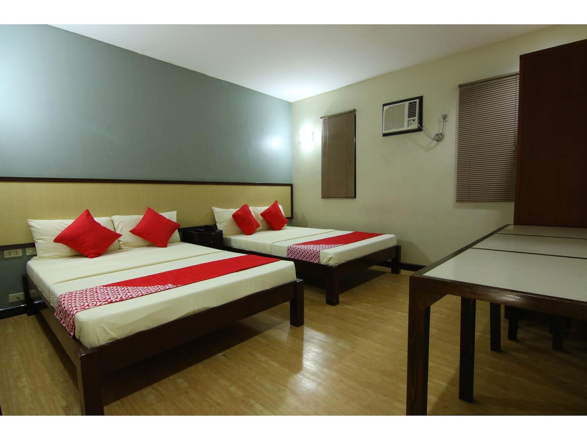 Oyo 110 Asiatel Hotel Pasay Buitenkant foto