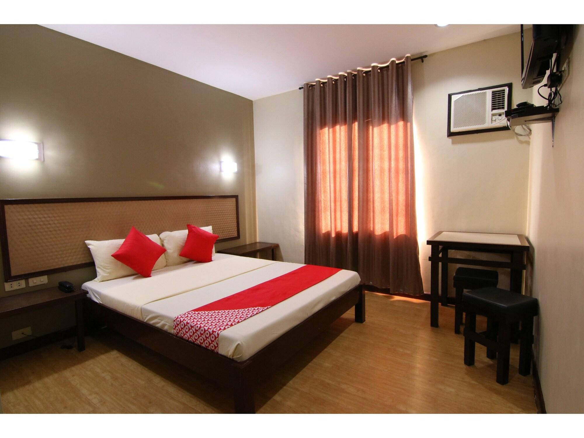 Oyo 110 Asiatel Hotel Pasay Buitenkant foto