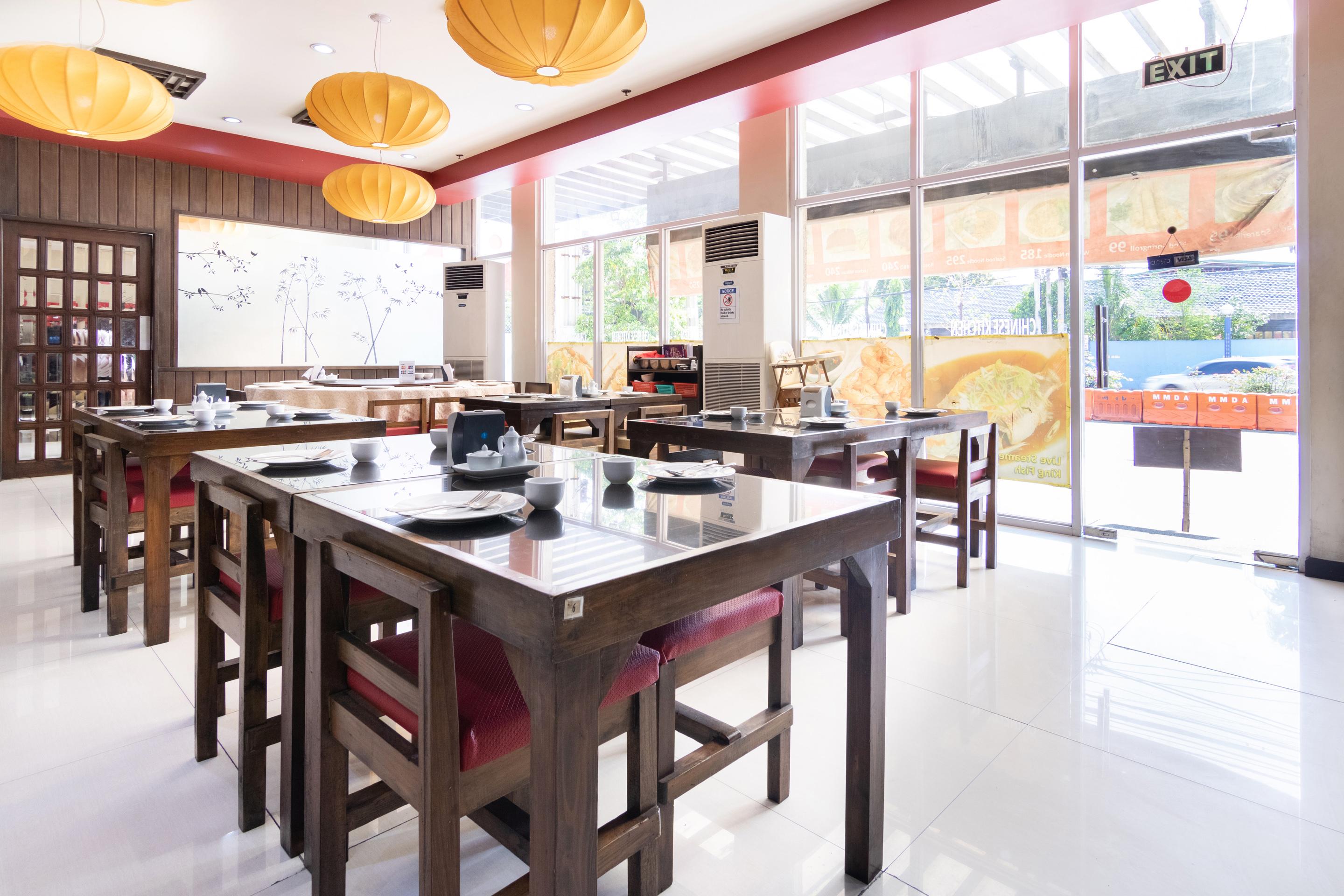 Oyo 110 Asiatel Hotel Pasay Buitenkant foto