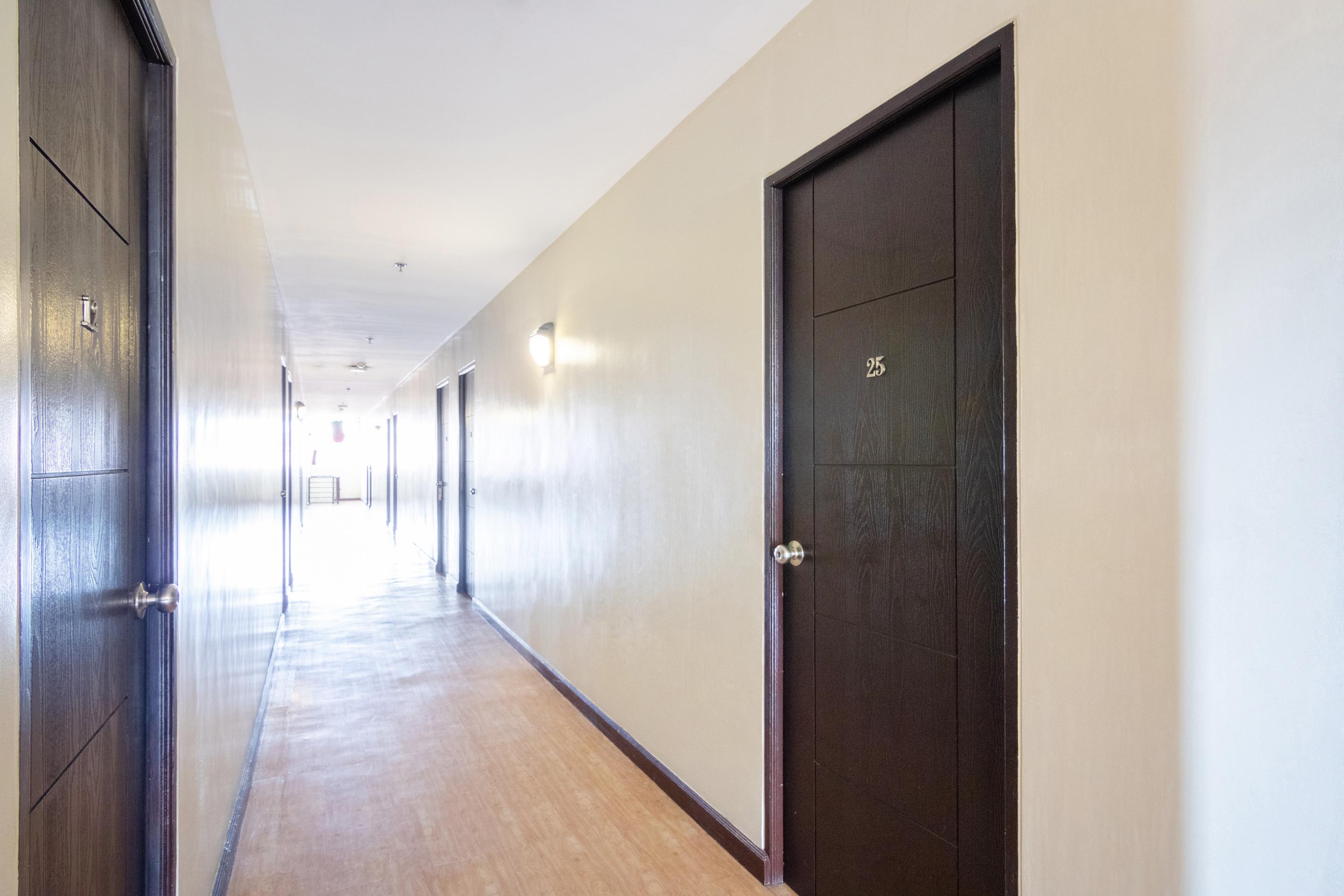 Oyo 110 Asiatel Hotel Pasay Buitenkant foto