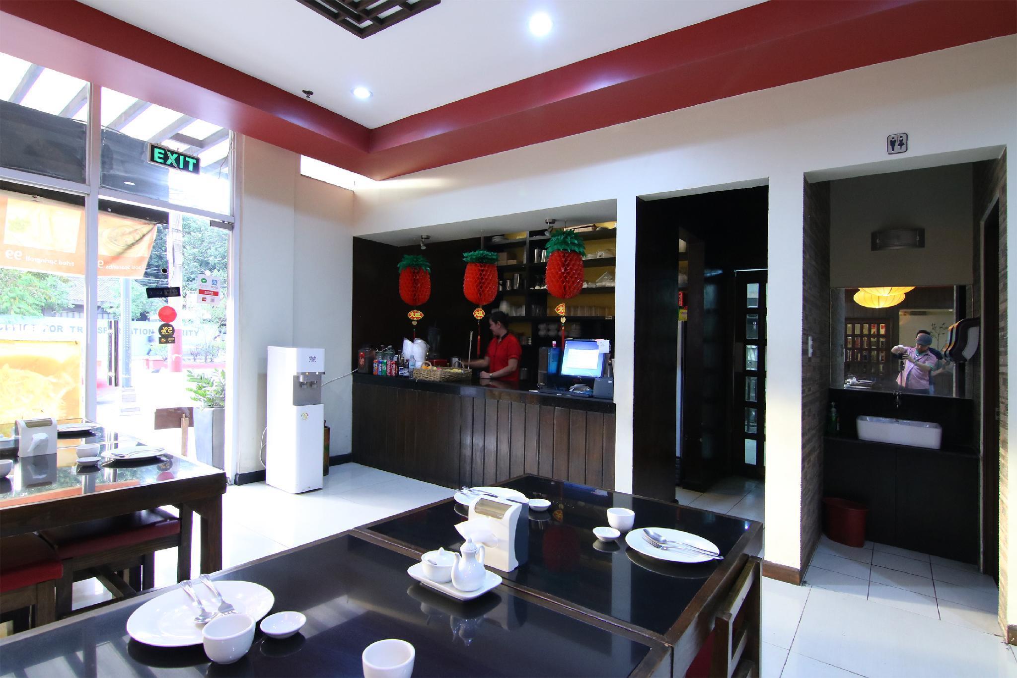 Oyo 110 Asiatel Hotel Pasay Buitenkant foto