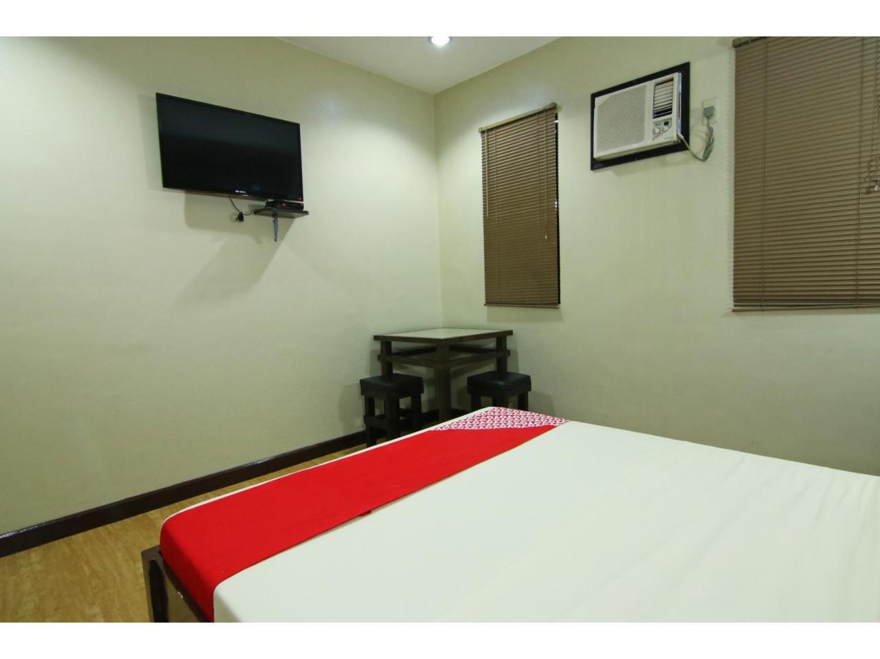 Oyo 110 Asiatel Hotel Pasay Buitenkant foto