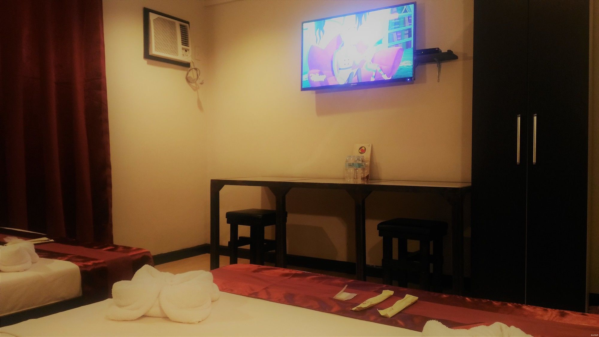 Oyo 110 Asiatel Hotel Pasay Buitenkant foto