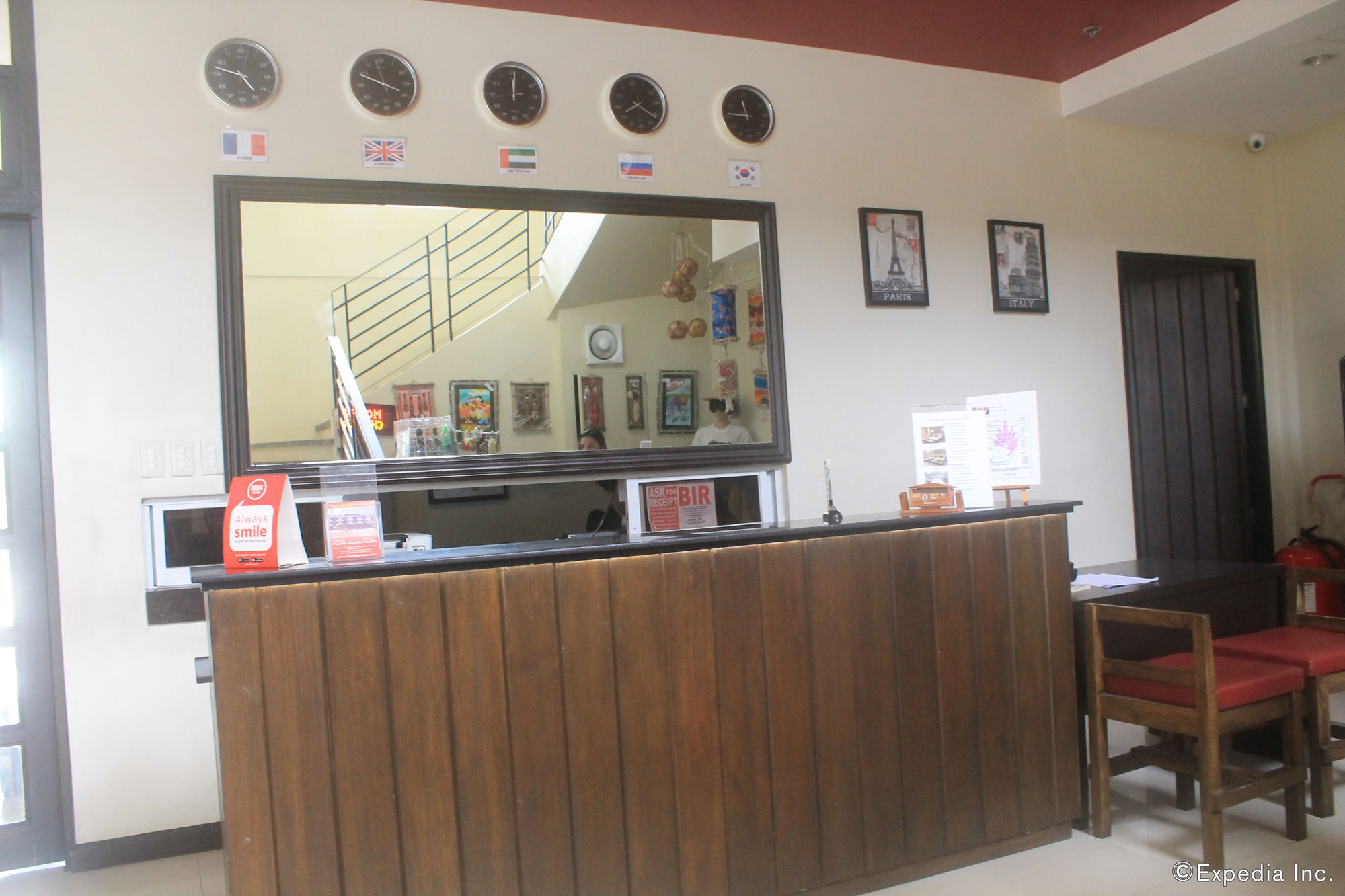 Oyo 110 Asiatel Hotel Pasay Buitenkant foto