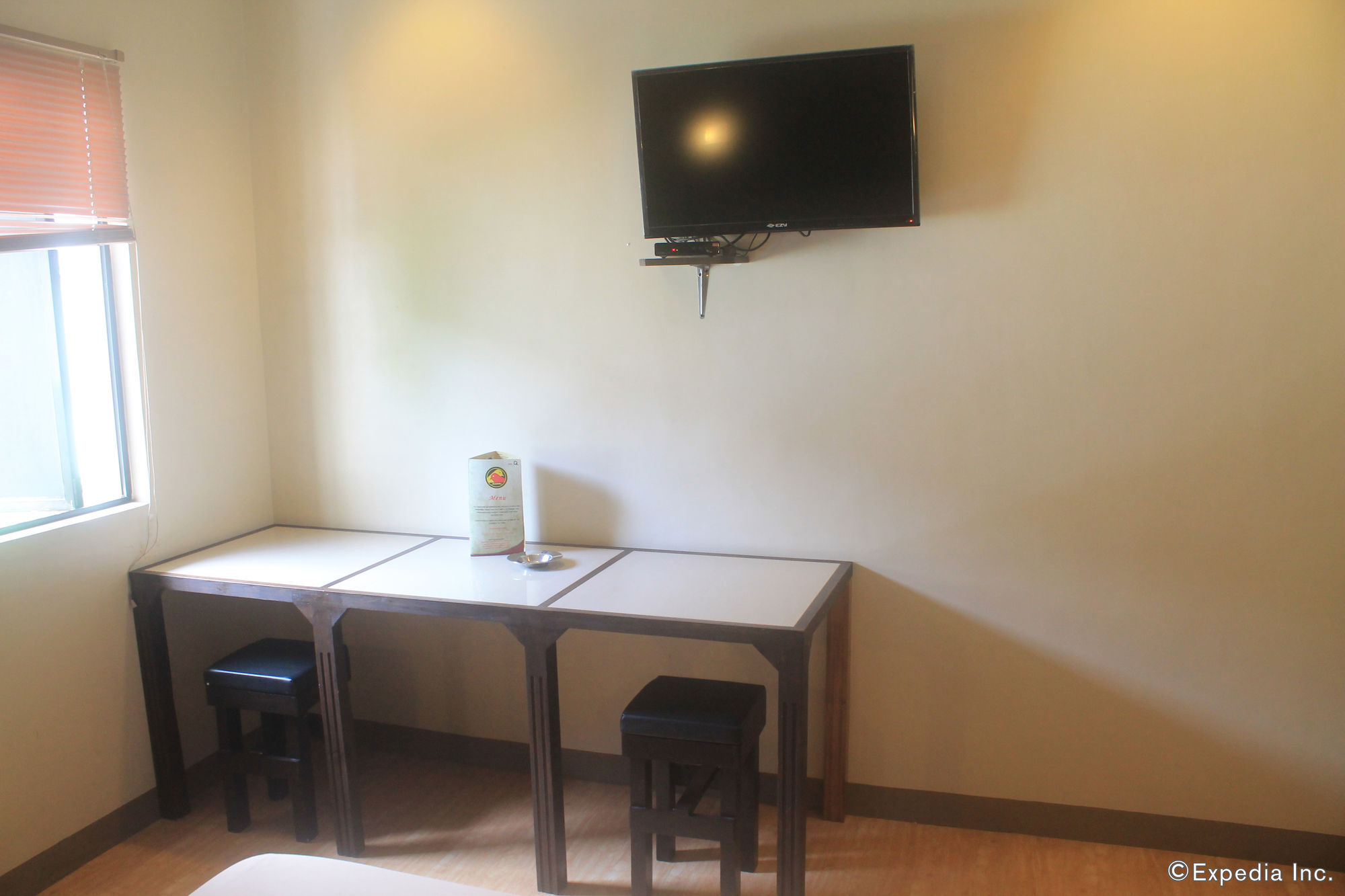 Oyo 110 Asiatel Hotel Pasay Buitenkant foto