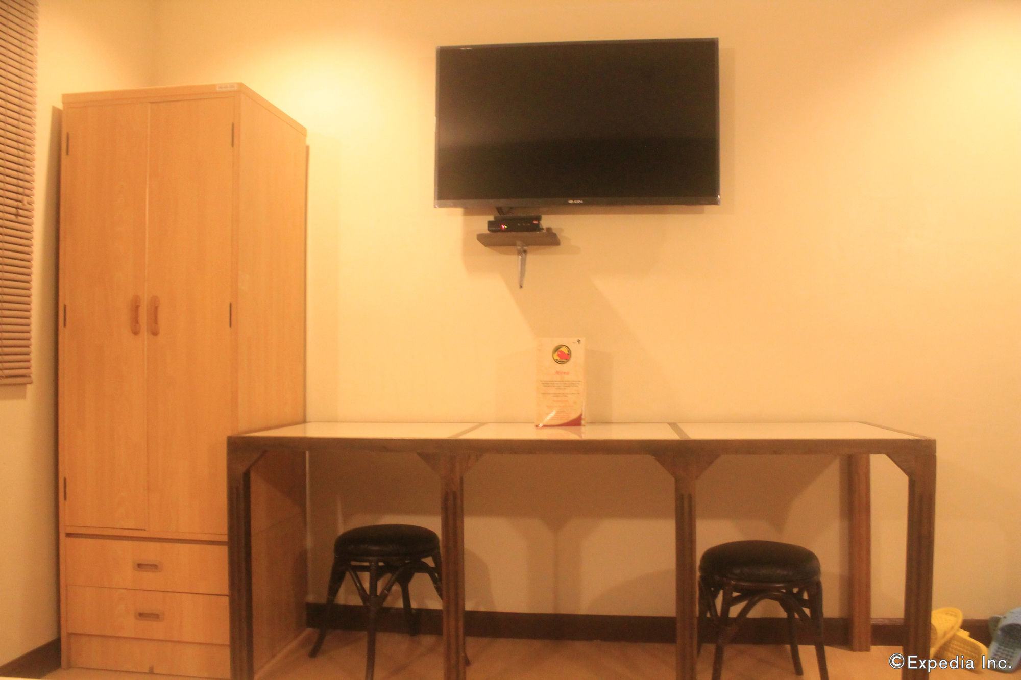 Oyo 110 Asiatel Hotel Pasay Buitenkant foto
